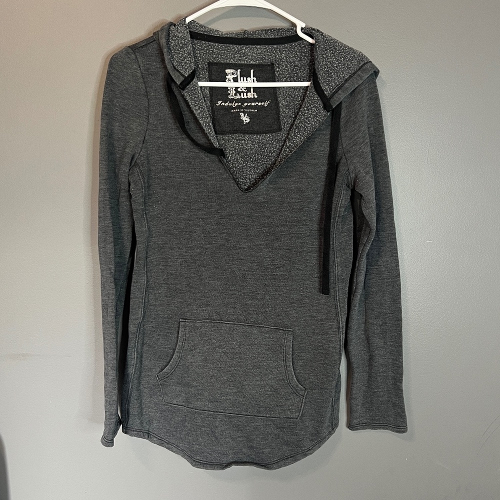 Victoria's Secret Plush & Lush Pull Over Size XS